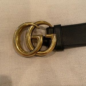 Gucci black leather belt with Double G Buckle